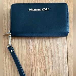 Michael Kors Wallet Wristlet